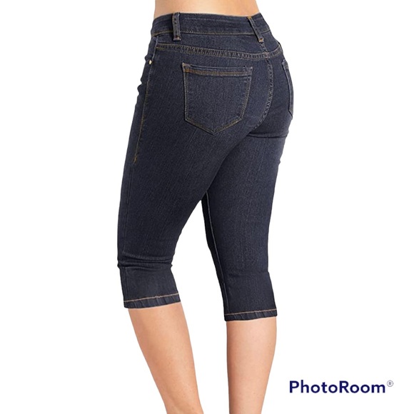 🆕 'Jean9' Cropped Jeans - Picture 2 of 9